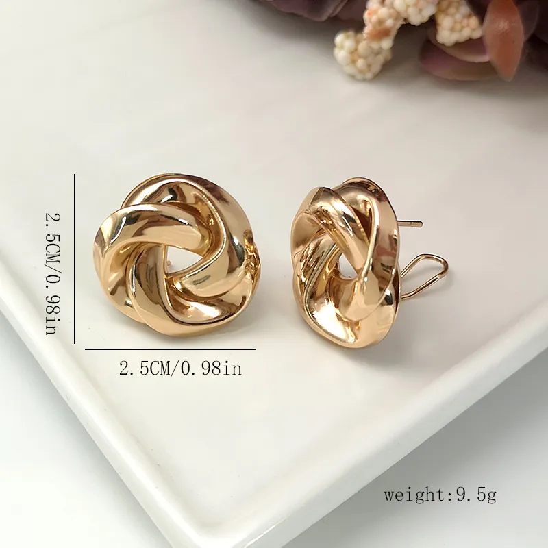 Gold Plated Elegant Hollow Knotted Stud