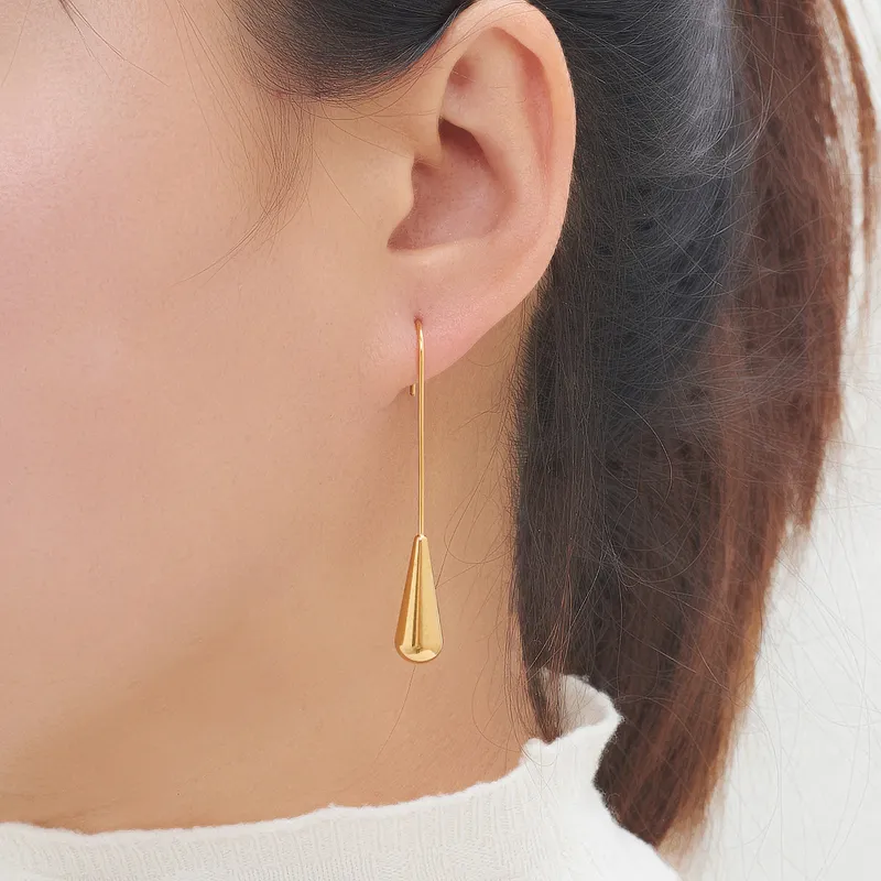 Long Tear Drop Earrings In Gold
