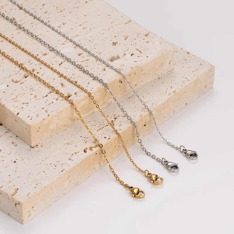 Simple Chain Link Necklace In White Gold 2mm